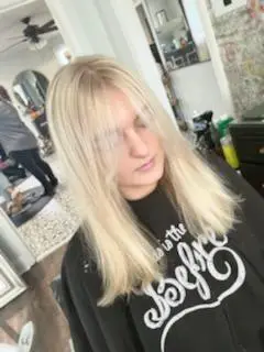 Front view of straight blonde hair